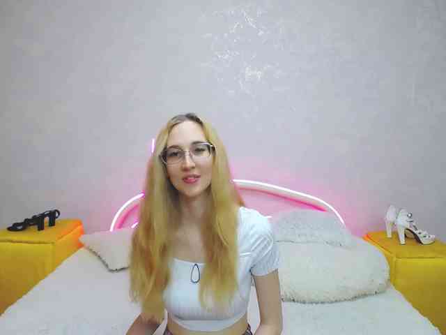 LizzieBrait webcam