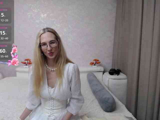 LizzieBrait webcam