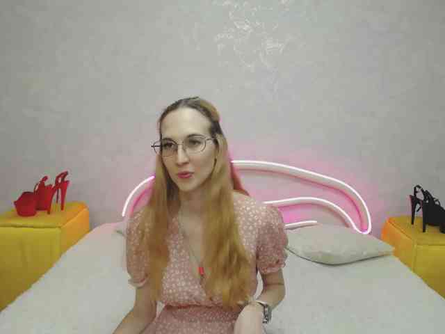 LizzieBrait webcam