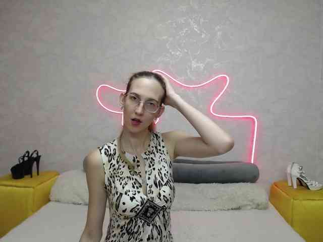 LizzieBrait webcam