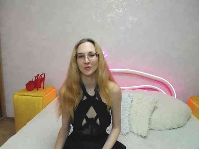 LizzieBrait webcam
