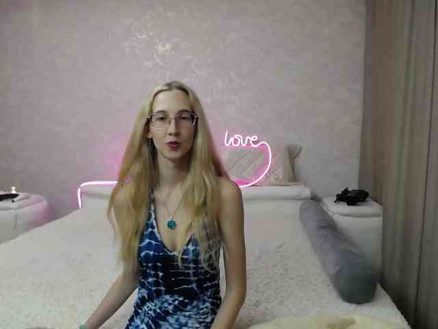 LizzieBrait webcam