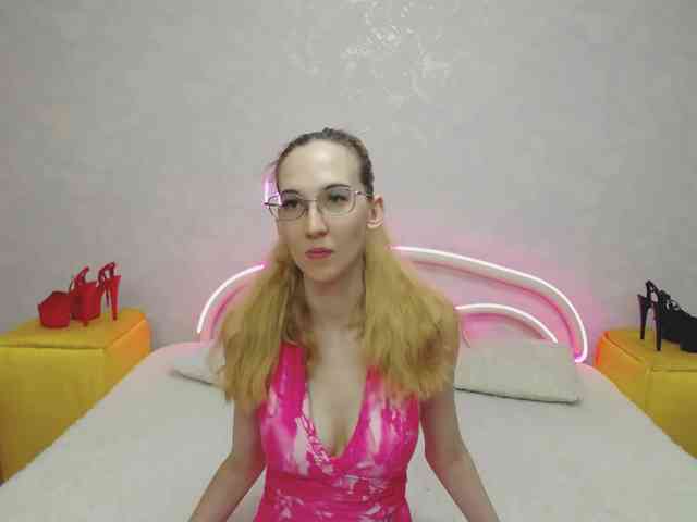 LizzieBrait webcam