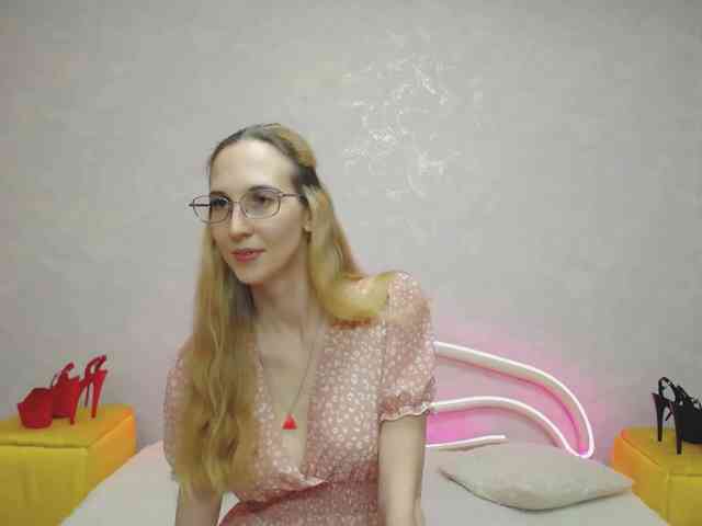 LizzieBrait webcam