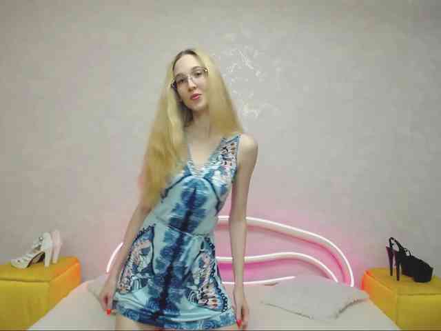 LizzieBrait webcam