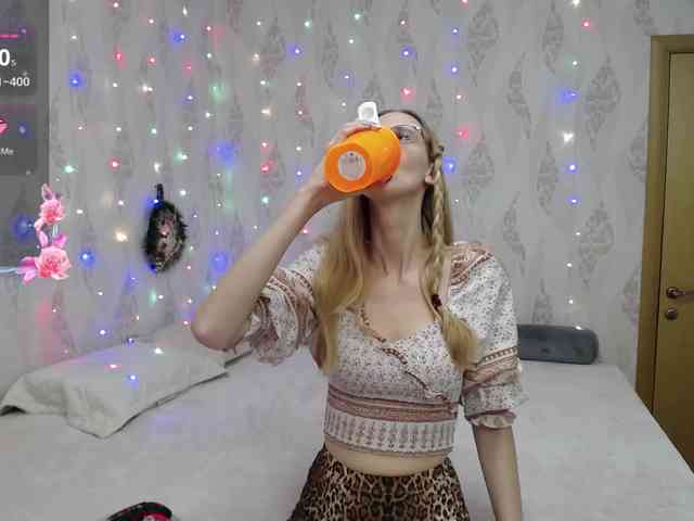 LizzieBrait webcam