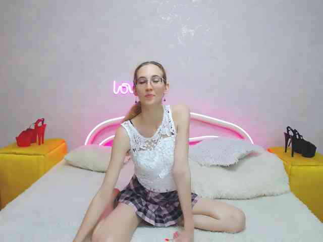LizzieBrait webcam