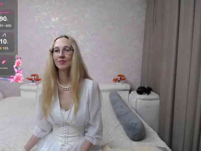 LizzieBrait webcam