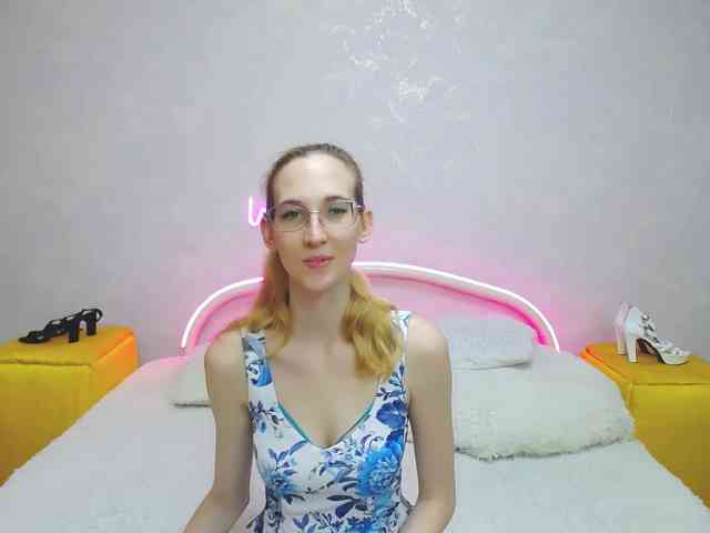 LizzieBrait webcam