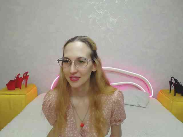 cam to cam chat LizzieBrait