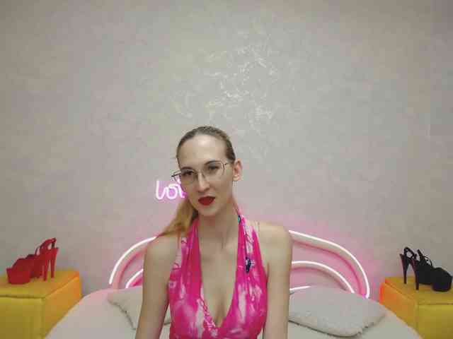 LizzieBrait webcam