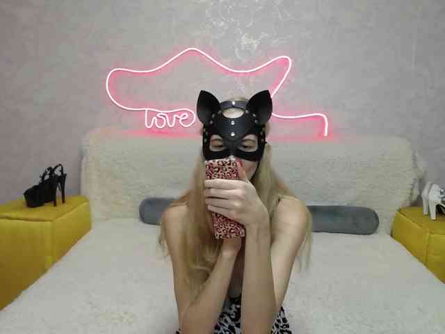 LizzieBrait webcam