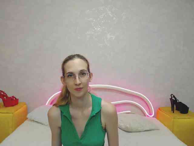 LizzieBrait webcam