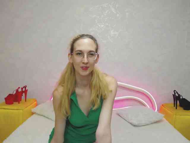LizzieBrait webcam