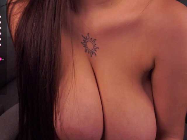 AnuricBriny's BongaCams show and profile