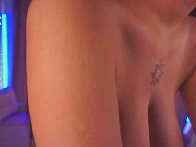 nude webcam chatroom AnuricBriny
