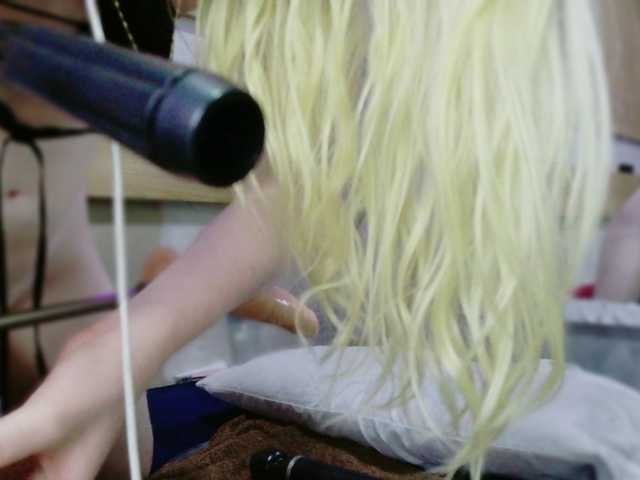 elifblond's BongaCams show and profile