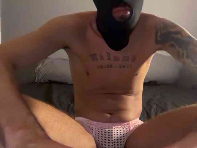 NaughtyCouple8988 webcam