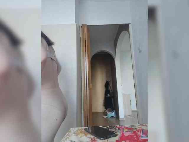 Monika_live webcam