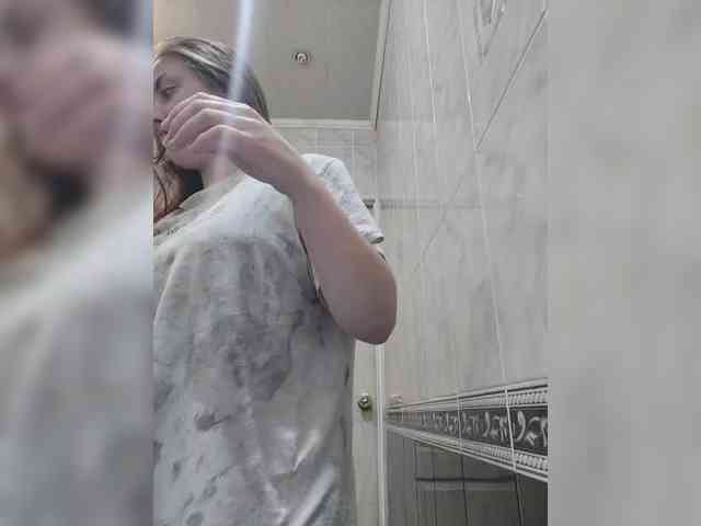 Monika_live webcam