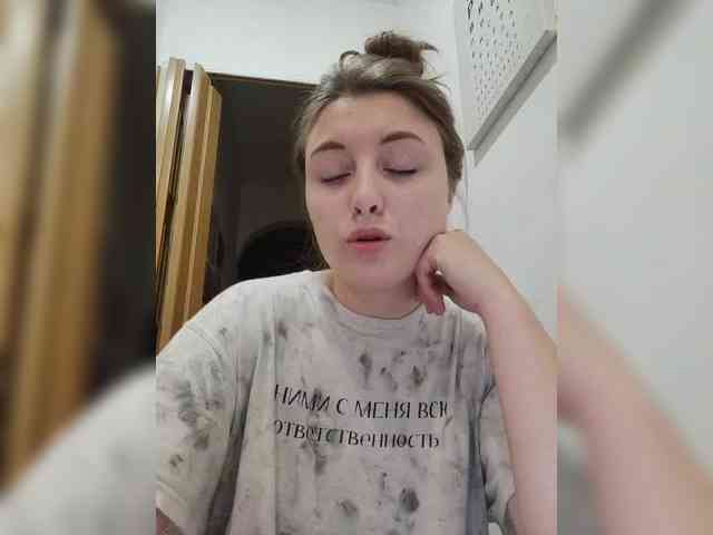 Monika_live webcam