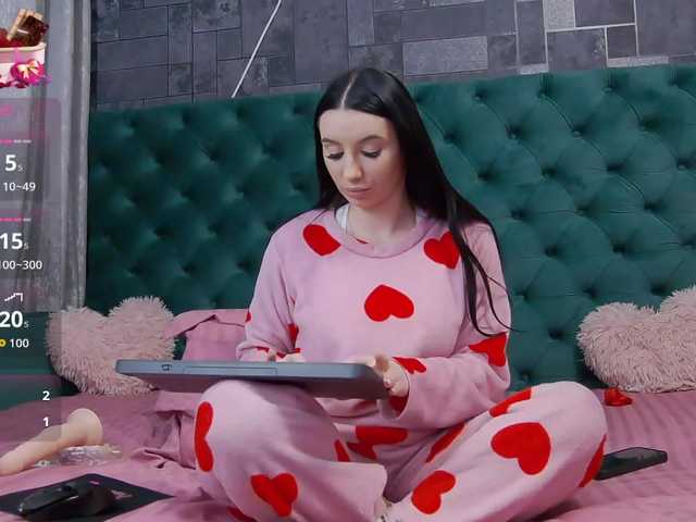 BriannaBratty's BongaCams show and profile