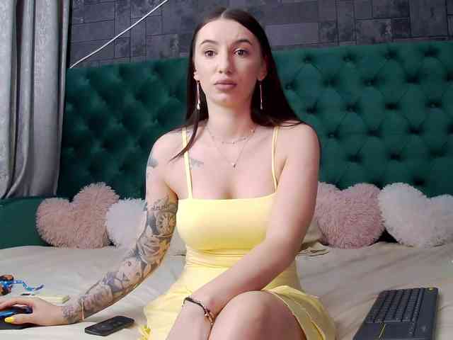 BriannaBratty webcam