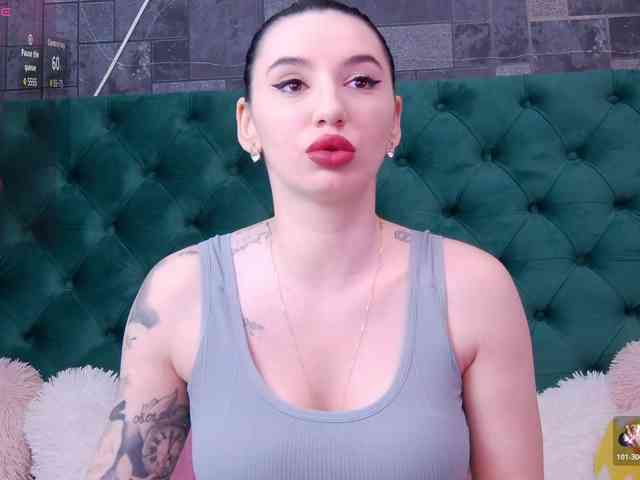 BriannaBratty webcam