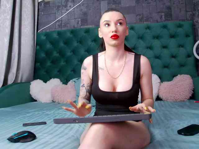BriannaBratty webcam