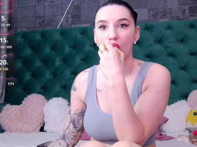 BriannaBratty webcam