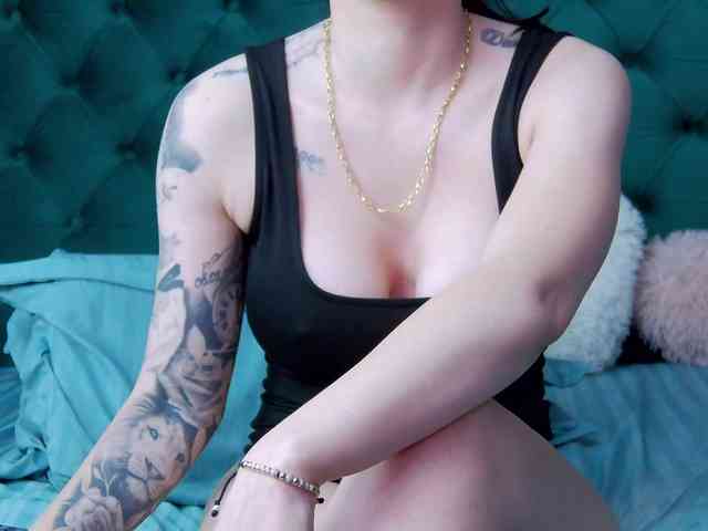 BriannaBratty webcam