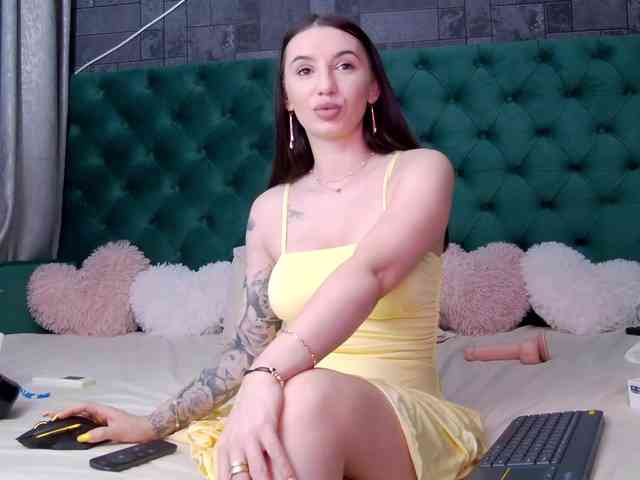 BriannaBratty webcam