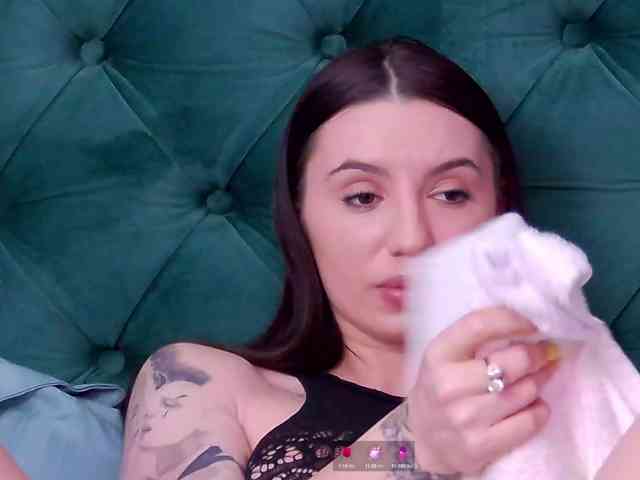 BriannaBratty webcam