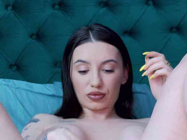 BriannaBratty webcam