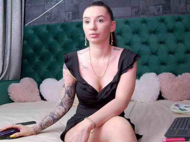 BriannaBratty webcam