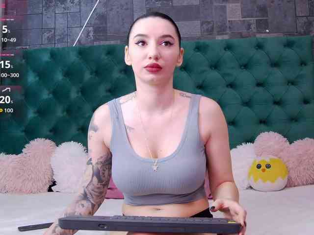 BriannaBratty webcam