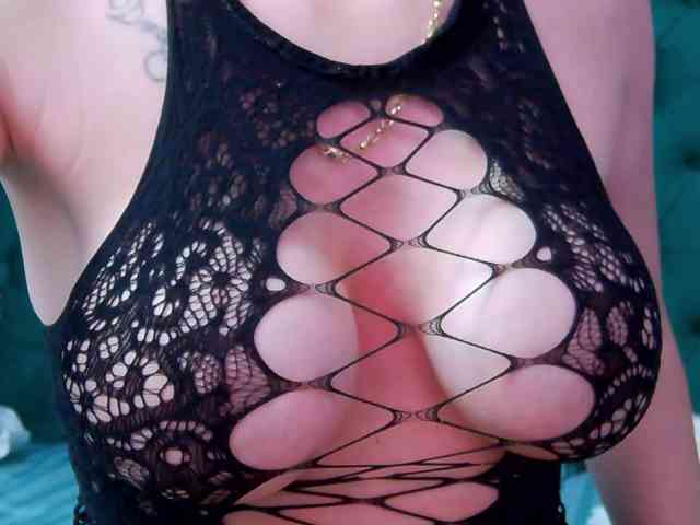 BriannaBratty webcam