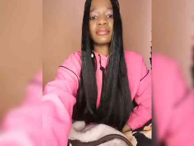 Thandieee webcam