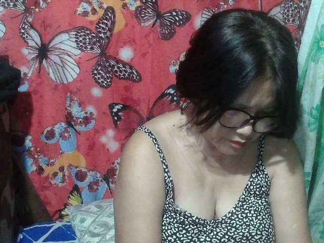 le modèle scarllettxxx est en webcam porno dans un show sur le site bongacams, il possède les tags suivants: Asian,Brunette,Hairy