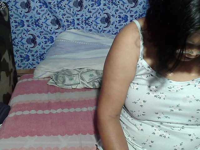 scarllettxxx Live Cam on BongaCams