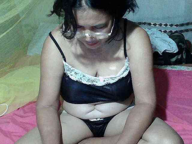 scarllettxxx webcam