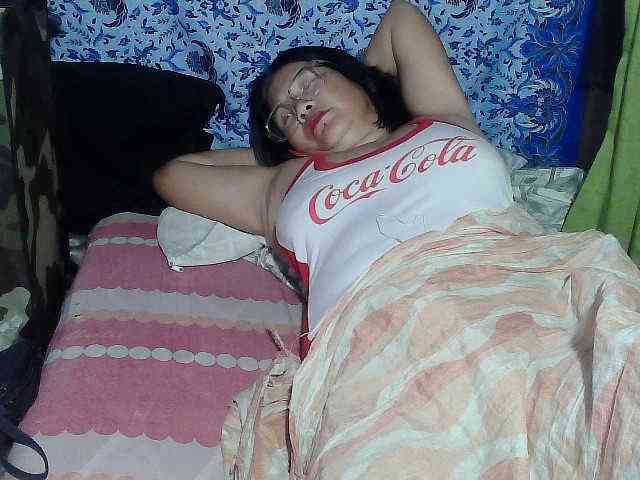 Live Sex Chat with scarllettxxx (@scarllettxxx)