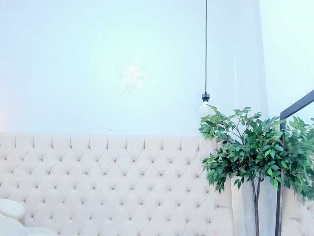 Victoria-Coleman's BongaCams show and profile