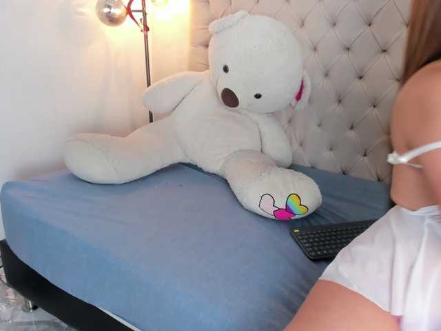 Victoria-Coleman's BongaCams show and profile