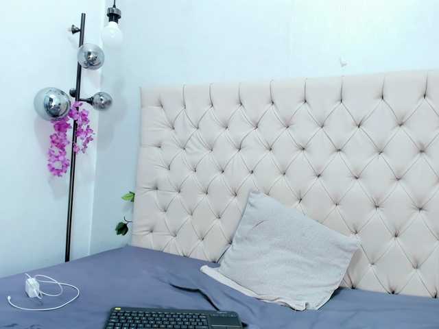 Victoria-Coleman's BongaCams show and profile