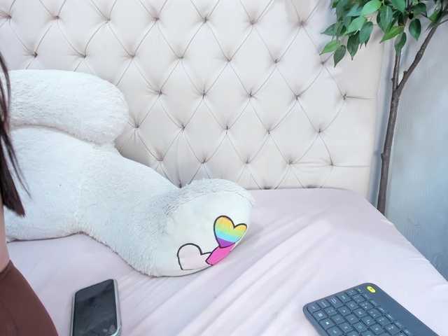 Victoria-Coleman's BongaCams show and profile