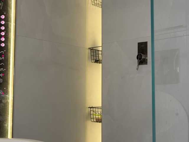 Peeach's BongaCams show and profile