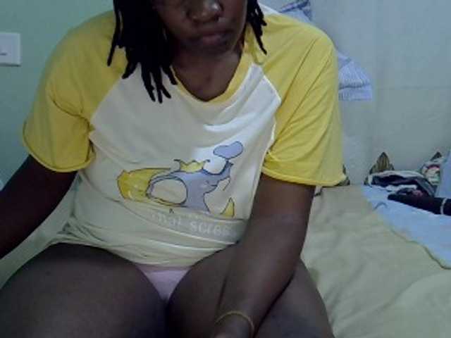 Sexxydivey1's BongaCams show and profile