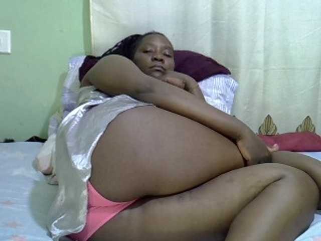 Sexxydivey1's BongaCams show and profile