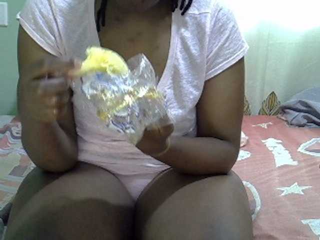 Sexxydivey1's BongaCams show and profile